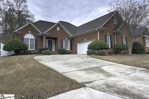 126 Banbury Circle sold home in Cedar Cove, Simpsonville, SC