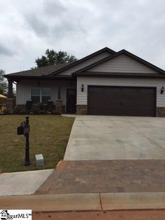 301 Linden Hall Lane sold home in Linden Hall, Easley, SC