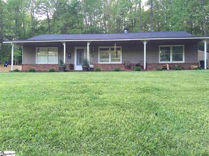 1205 Pineview Drive