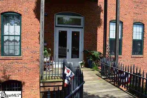 102 Russell Street Unit 102