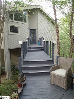 9 Altamont Forest Drive