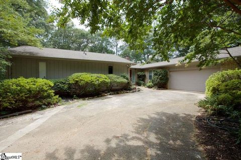 100 Lakewood Circle