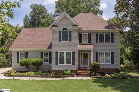 129 Farmwood Drive sold home in Woodgreen, Fountain Inn, SC