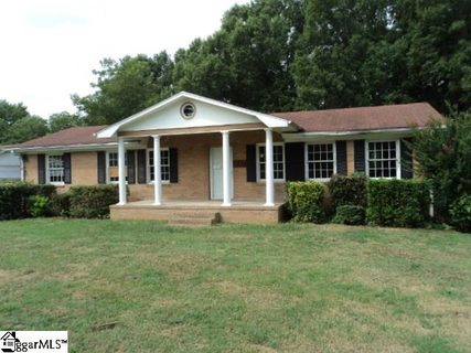 112 Fairlane Drive