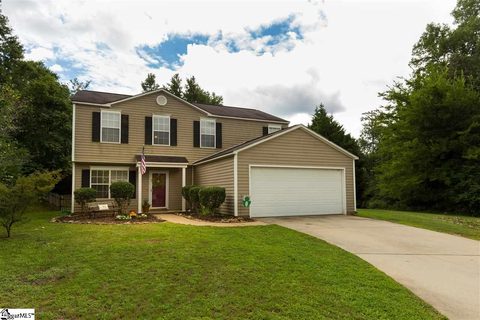 207 Barnyard Way