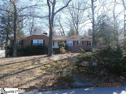 8 Indian Springs Drive sold home in Lake Forest Heights, Greenville, SC