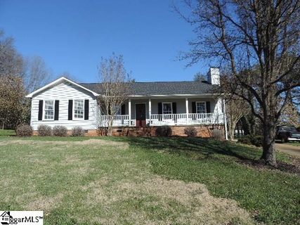 104 Fox Run Circle