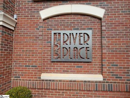155 Riverplace Unit 401