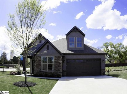92 Vinton Drive sold home in Windwood Cottages, Greer, SC