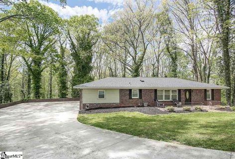 110 Tanglewood Drive