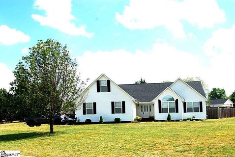 210 John David Lane sold home in Pine Ridge, Lyman, SC