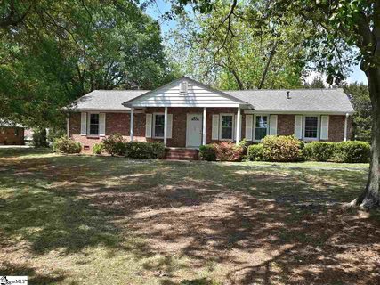 1403 E Lee Road