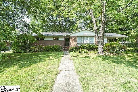 32 Lisa Drive