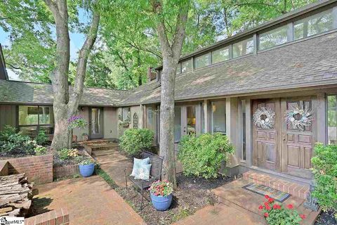 105 Long Point Way