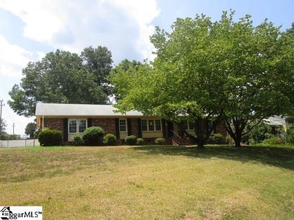 8 Braddock Drive