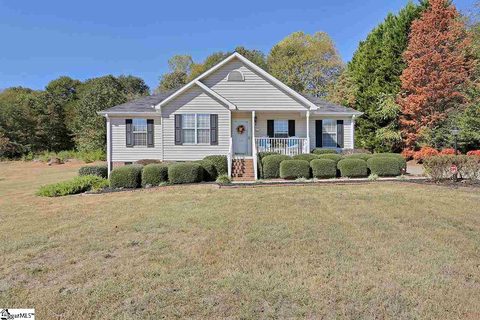 119 Logan Lane