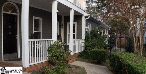 1012 Webber Walk