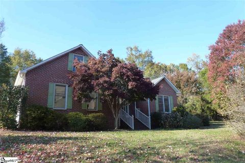 124 Farmwood Drive sold home in Woodgreen, Fountain Inn, SC