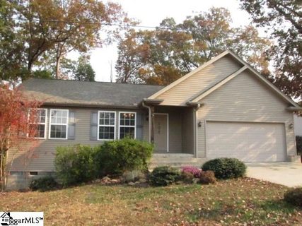 108 Fernwood Drive