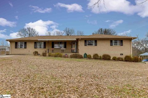 16 Northway Drive