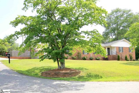104 Autumn Hill Road