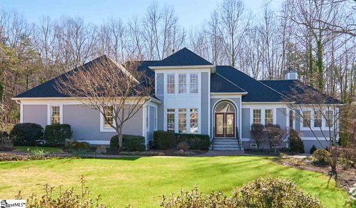 5 Golden Bear Court
