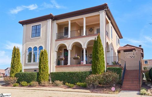 Previously sold for $592,500