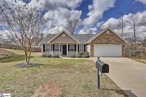 125 Ivy Trellis Court
