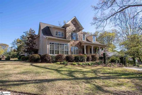 Previously sold for $890,000