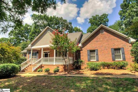 200 Glen Meadows Drive