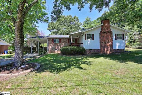 154 Woodridge Circle sold home in Windsor Park, Greenville, SC