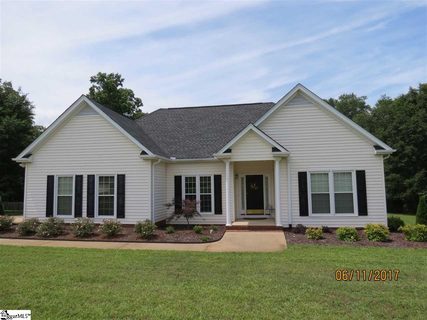 307 Parker Slatton Road sold home in Edgewater Acres, Simpsonville, SC