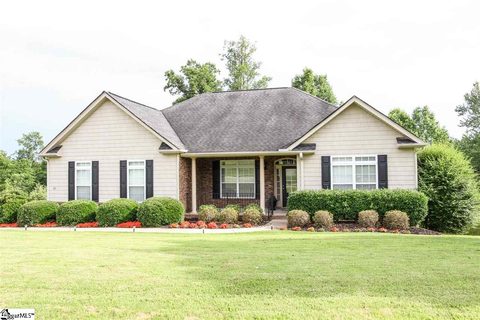 120 Carnoustie Circle