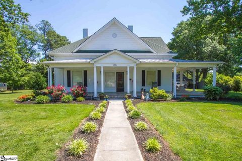 206 N B Street