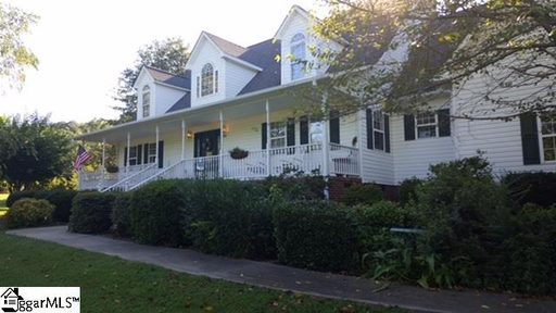 208 Wren Crossing Lane