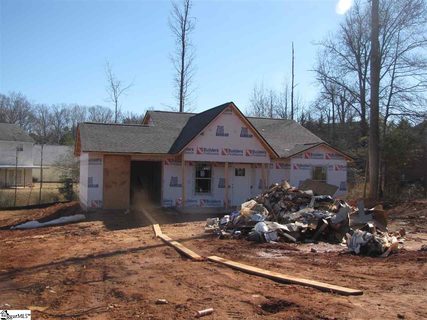 422 Mount Hood Drive