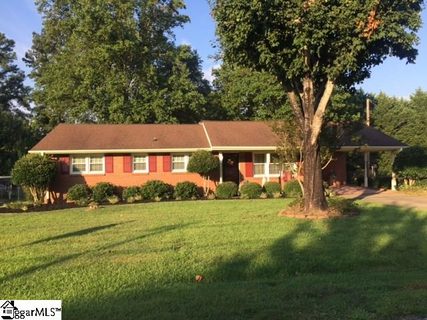 402 Rangeview Circle