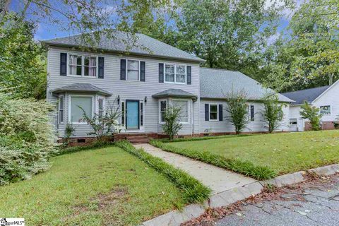 136 Emerald Way