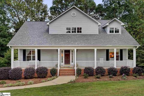 16 Monroe Court