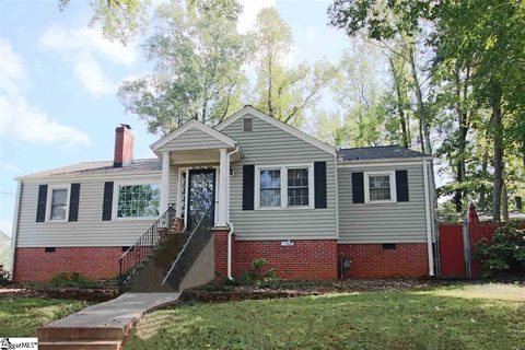 148 Bradley Boulevard