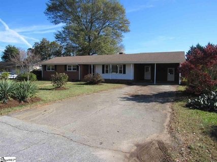 102 James Street sold home in Botany Park, Easley, SC