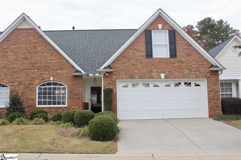 121 High Crest Court