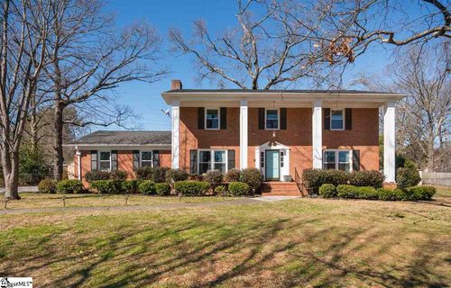 705 Hudson Road