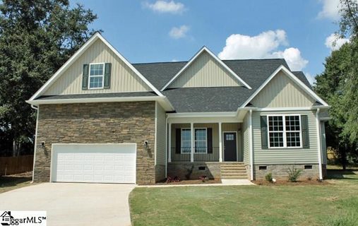 18 Manorwood Court sold home in Lennox Lake, Simpsonville, SC