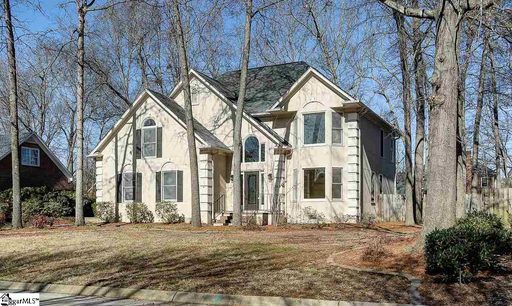 305 Chenoweth Drive