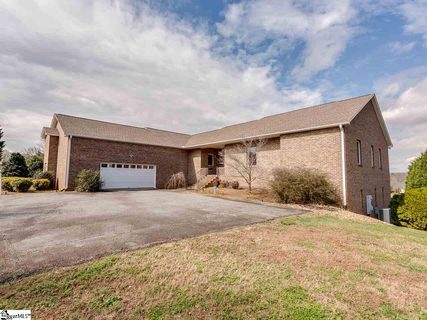 124 Carbandy Drive sold home in Gramling Hill, Inman, SC