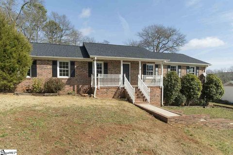 205 Raven Wood Circle sold home in Ravenwood, Piedmont, SC