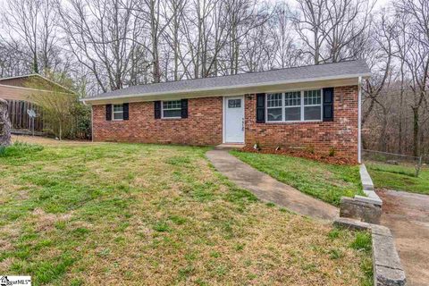 57 Maxie Avenue