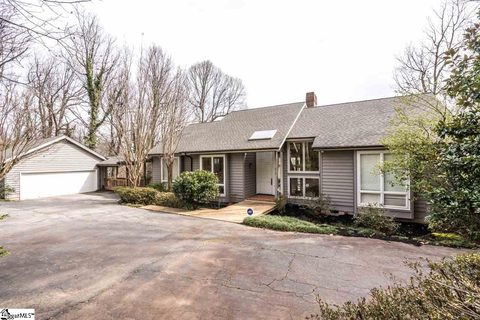 219 Lake Circle Drive