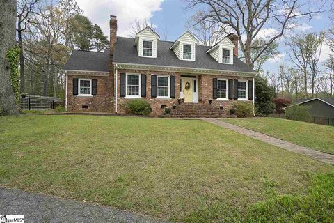 216 Sweetbriar Road sold home in Lake Forest Heights, Greenville, SC
